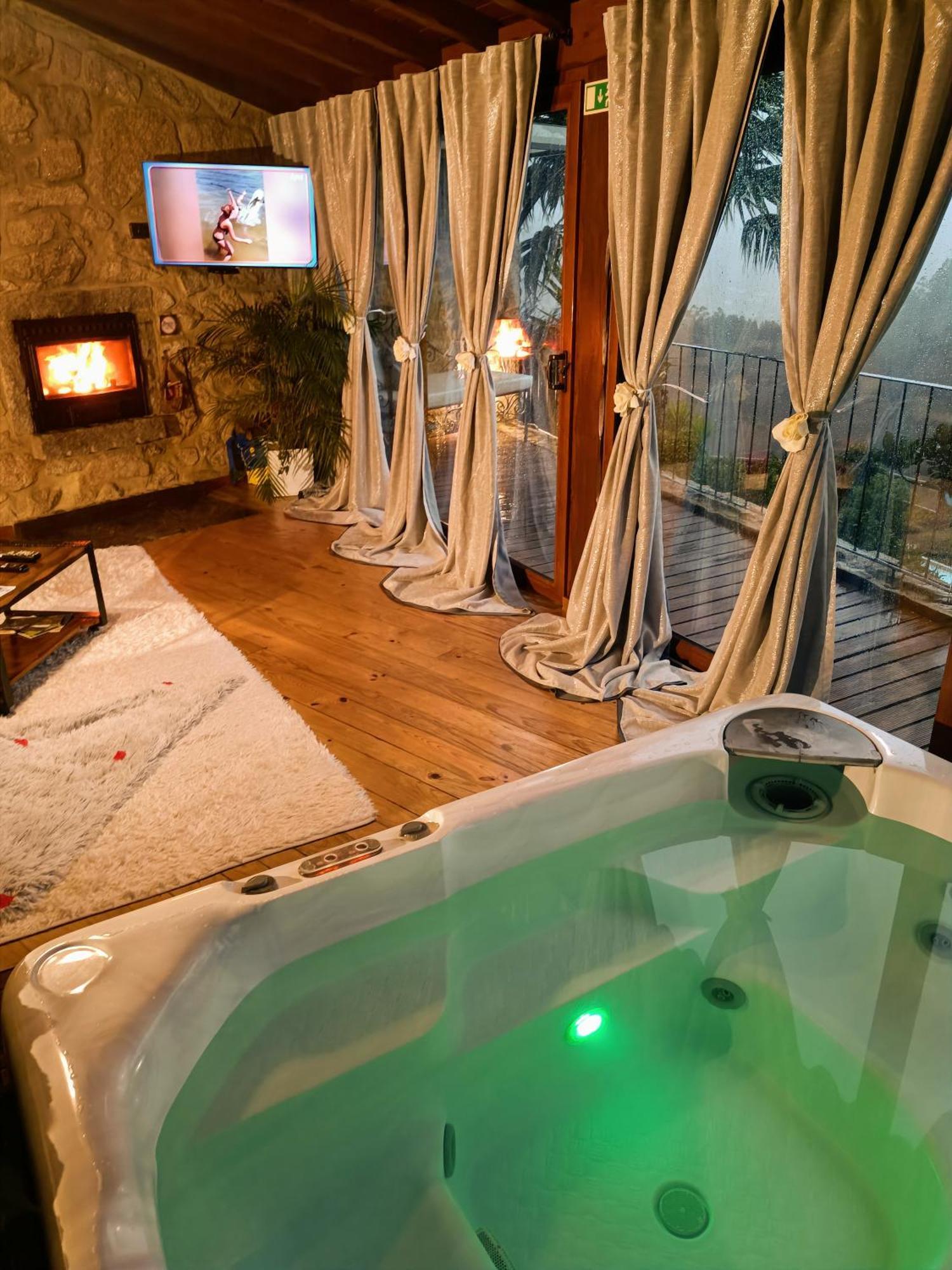 Casa Favo De Mel - Jacuzzi Privado & Lareira - Piscina Hotel Arcos de Valdevez Ngoại thất bức ảnh