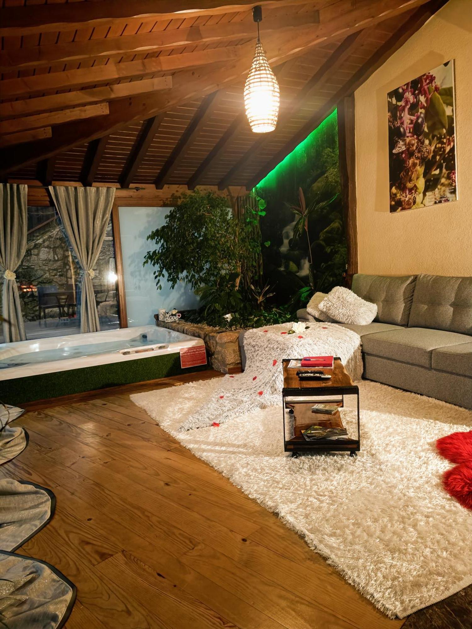 Casa Favo De Mel - Jacuzzi Privado & Lareira - Piscina Hotel Arcos de Valdevez Ngoại thất bức ảnh
