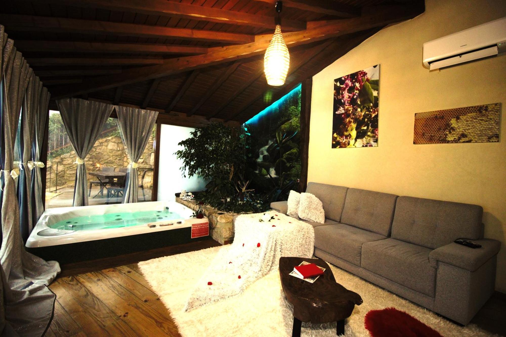 Casa Favo De Mel - Jacuzzi Privado & Lareira - Piscina Hotel Arcos de Valdevez Ngoại thất bức ảnh