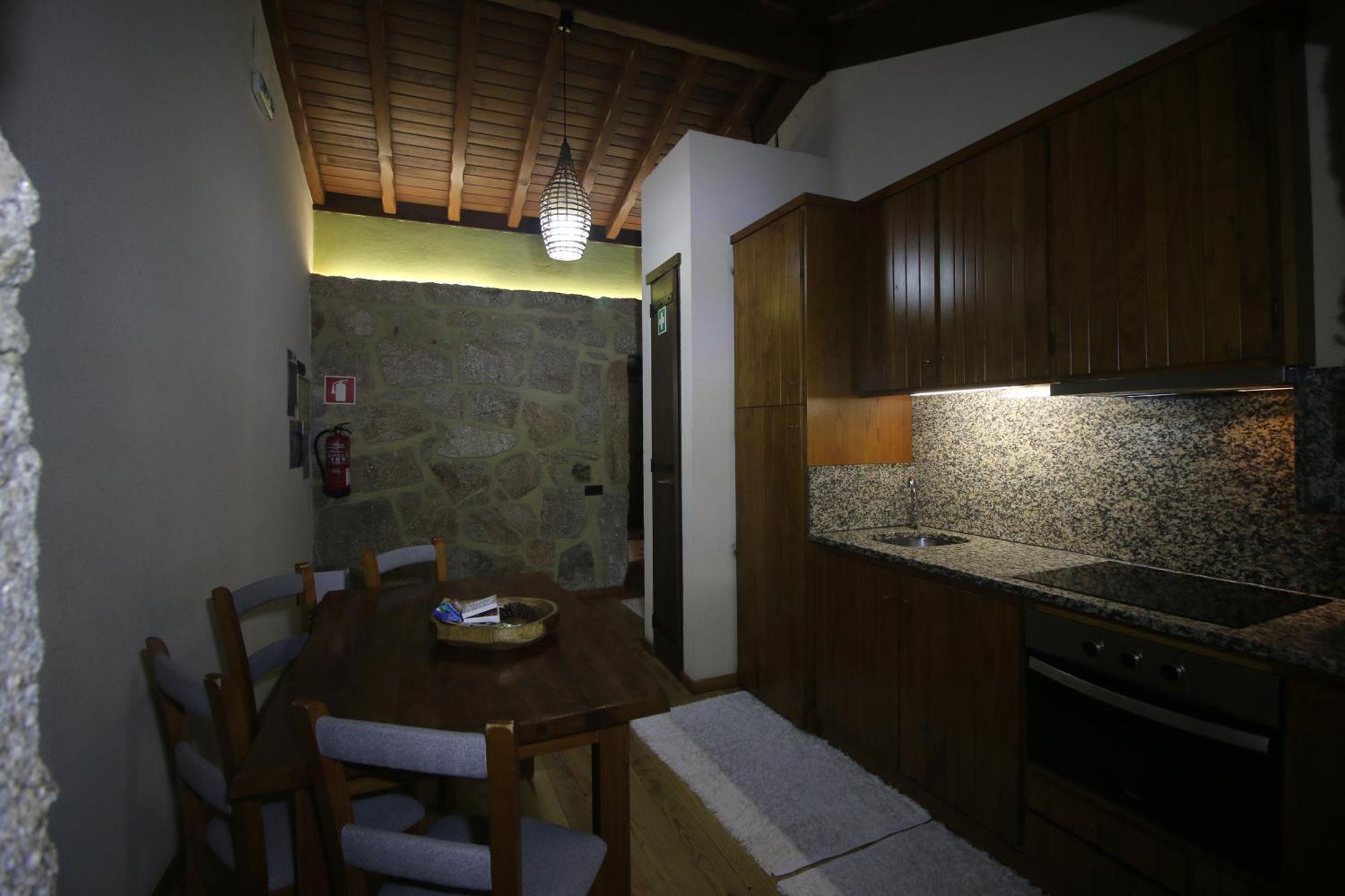 Casa Favo De Mel - Jacuzzi Privado & Lareira - Piscina Hotel Arcos de Valdevez Ngoại thất bức ảnh